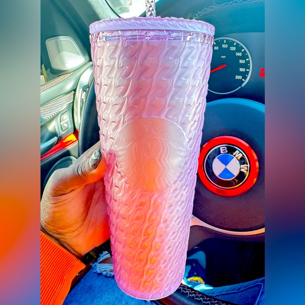 Starbucks pink Chain Link 24 oz tumbler